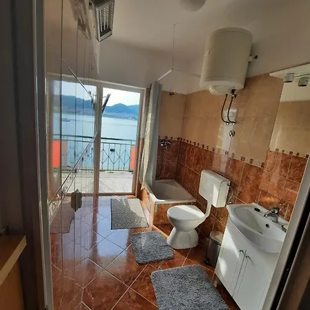 Toncica - Villa *